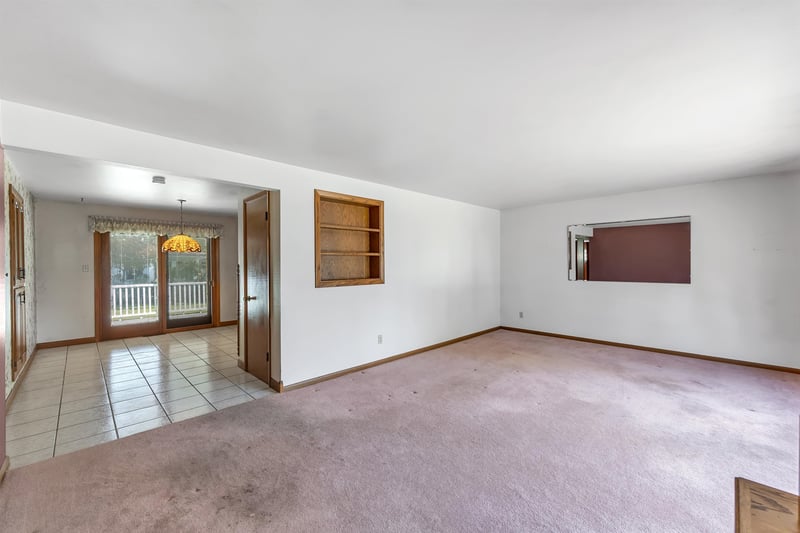 1198 Kenwood St, Green Bay, WI 54304-3843