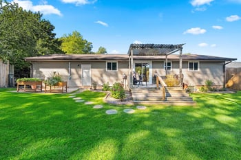 1241 Delray Dr, Green Bay, WI 54304-1446