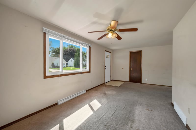 1104 Suydam St, Green Bay, WI 54301