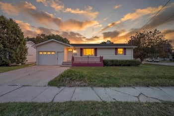 1104 Suydam St, Green Bay, WI 54301