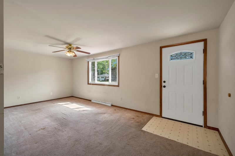1104 Suydam St, Green Bay, WI 54301
