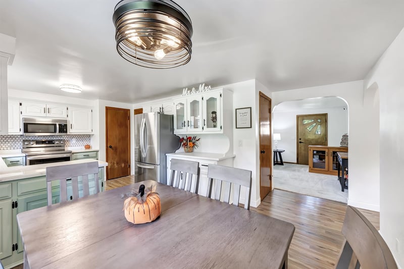 423 Bader St, Green Bay, WI 54302