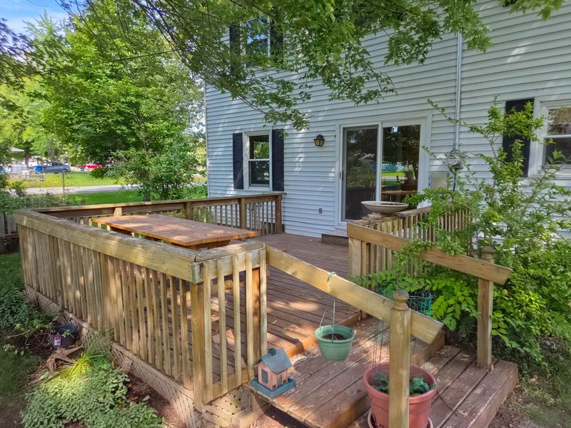 1310 Stead Dr, Menasha, WI 54952