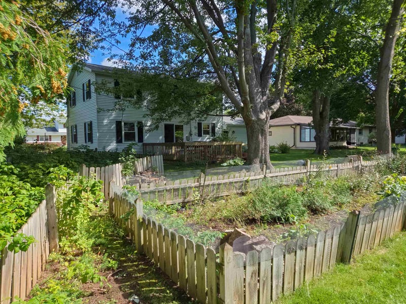 1310 Stead Dr, Menasha, WI 54952