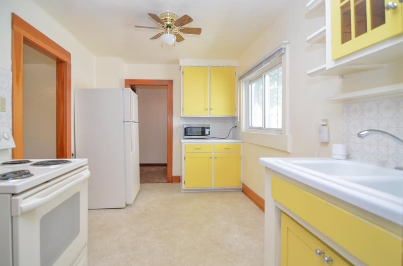 1253 Elm St, Green Bay, WI 54302