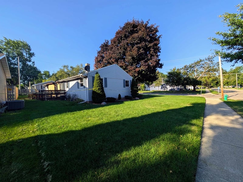 2500 S Kernan Ave, Appleton, WI 54915