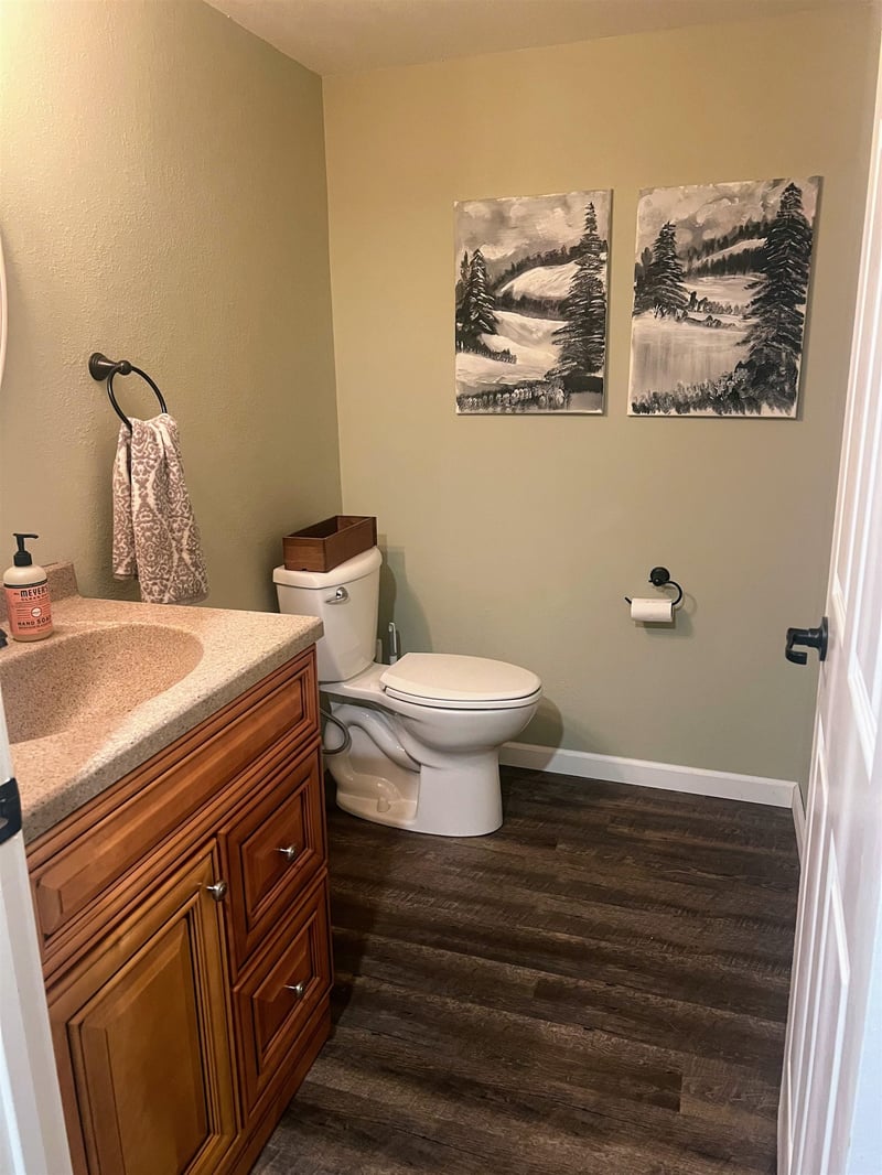 W6360 Goose Creek Cir, Greenville, WI 54942