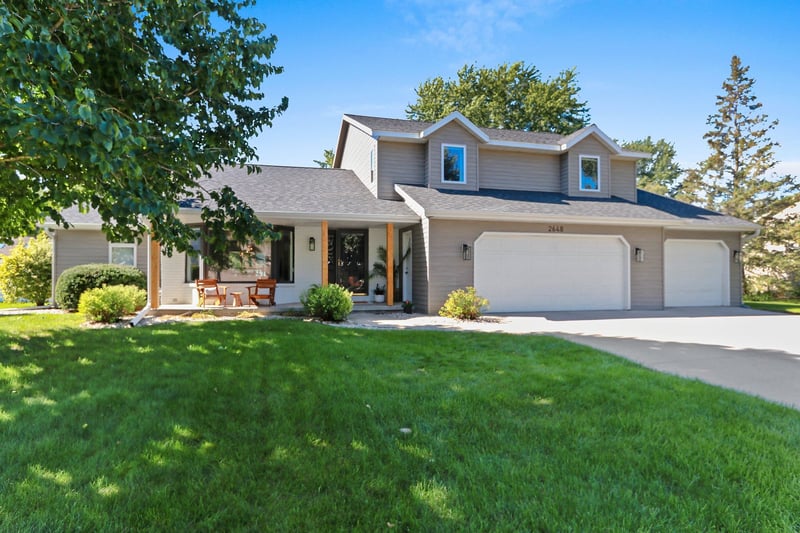 2648 Vonda Dr, Green Bay, WI 54311