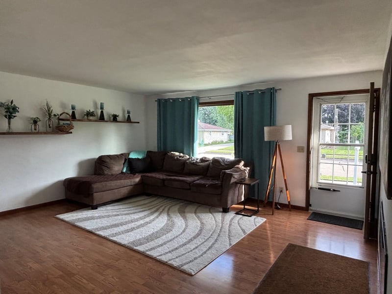 532 Willow Dr, Kaukauna, WI 54130-3048