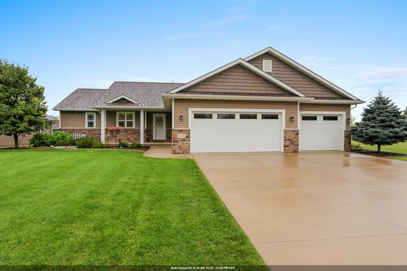 W6179 Everglade Rd, Greenville, WI 54942-8791