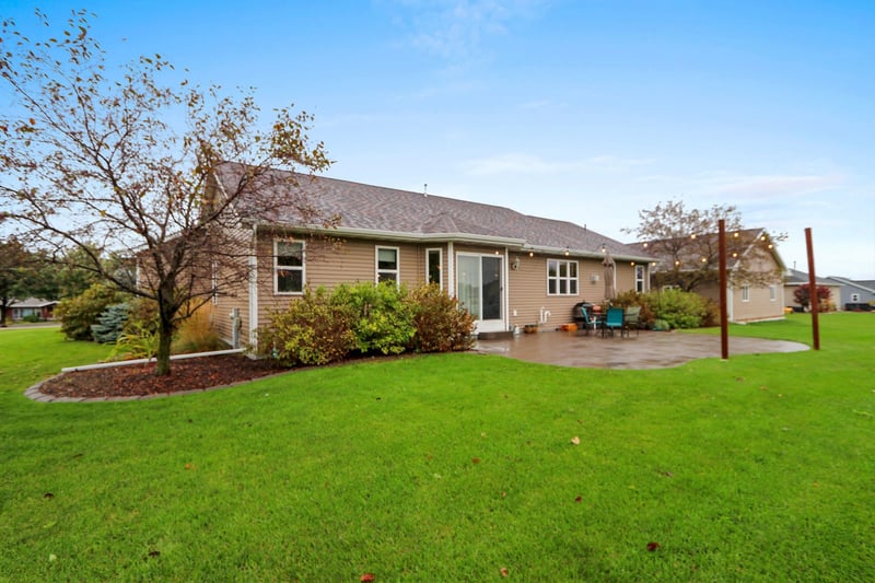 W6179 Everglade Rd, Greenville, WI 54942-8791
