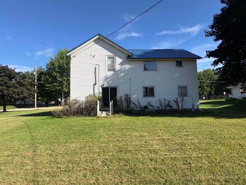 240 E State St, Bonduel, WI 54107