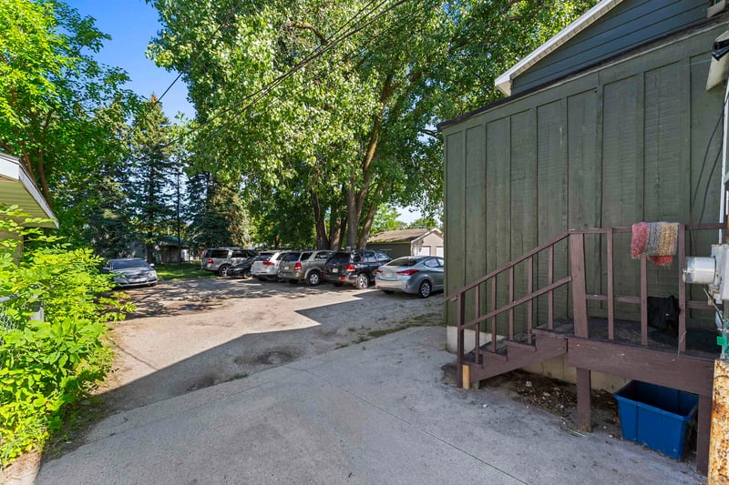 1453 Harvey St, Green Bay, WI 54302