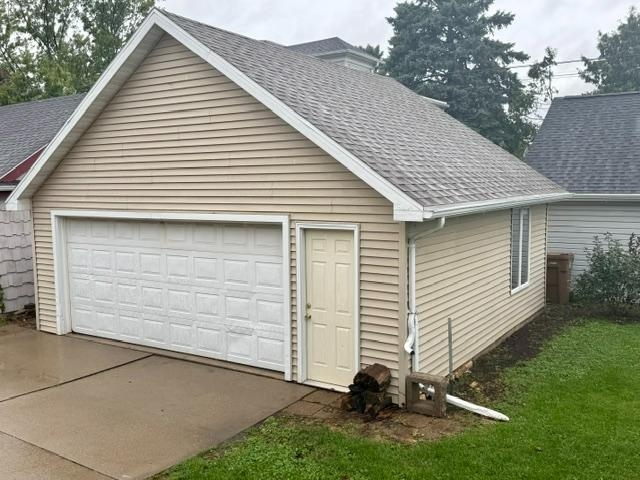 404 1st St, Menasha, WI 54952