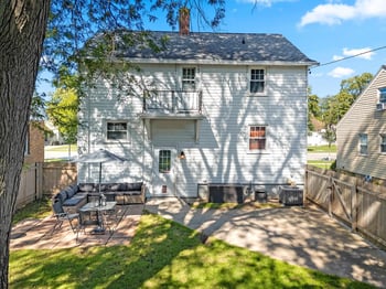 1109 12th Ave, Green Bay, WI 54304-2644