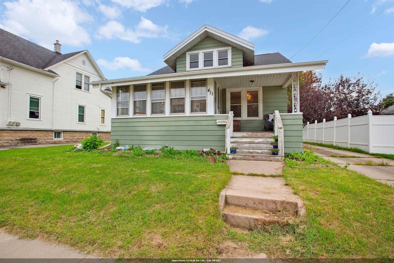 411 Knapp St, Oshkosh, WI 54902