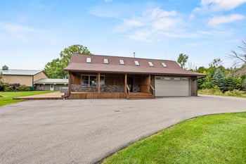 4879 County Road A, Oshkosh, WI 54901-9618