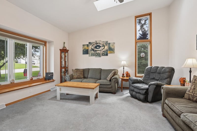617 Donna St, Chilton, WI 53014
