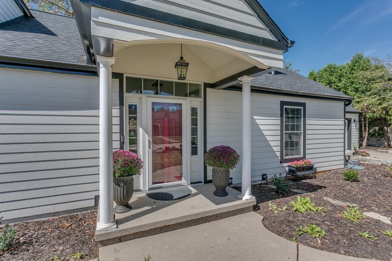 1701 S Hillcrest Dr, Appleton, WI 54914