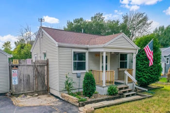 3939 Agamaite Rd, Green Bay, WI 54311-9763