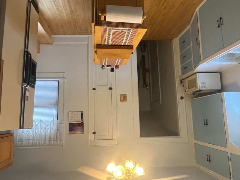 305 Victoria St, Green Bay, WI 54302-2817