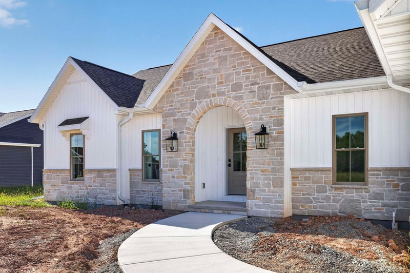1609 Torchwood Trl, De Pere, WI 54115