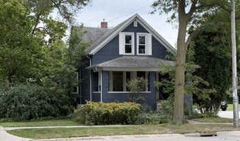 843 Dousman St, Green Bay, WI 54303-2843