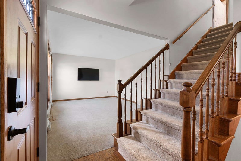 1934 Pike Ln, De Pere, WI 54115-3747