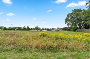 1021 Klaus St, Green Bay, WI 54302