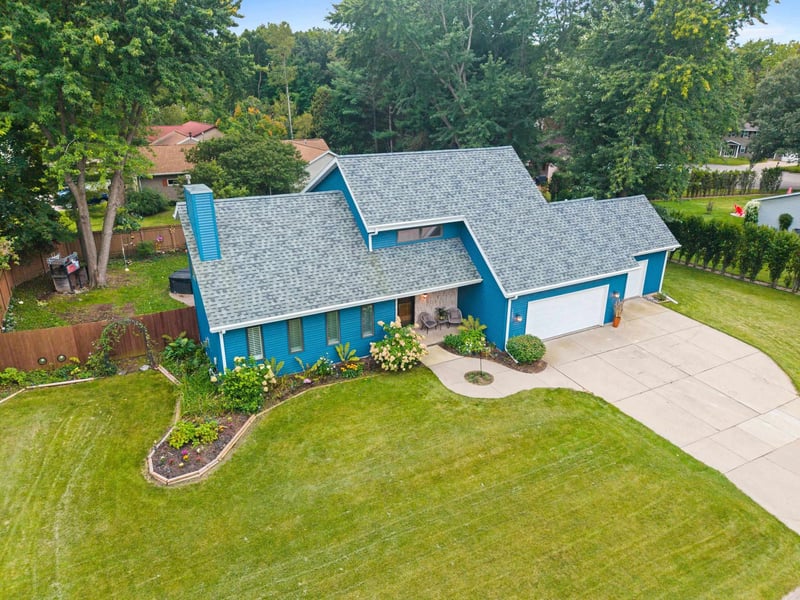 3003 Open Gate Trl, Green Bay, WI 54313-5029