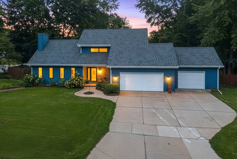 3003 Open Gate Trl, Green Bay, WI 54313-5029