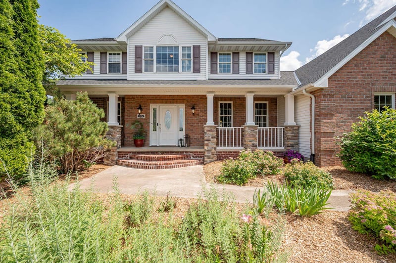 2756 Amethyst Ct, Green Bay, WI 54311