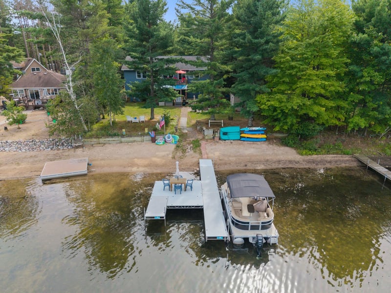 14434 County Road Vv, Gillett, WI 54124