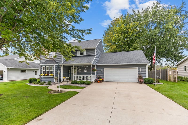 615 S Wild Rose Ln, Appleton, WI 54914