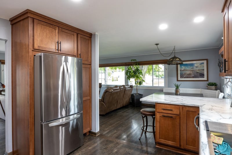 1406 Hazel St, Oshkosh, WI 54901