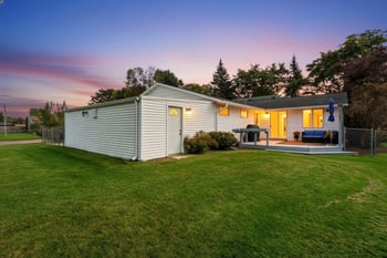 3467 Golf Dr, Green Bay, WI 54311-7648