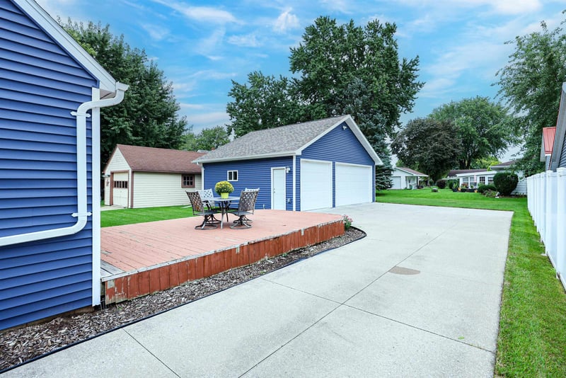 1715 E College Ave, Appleton, WI 54915