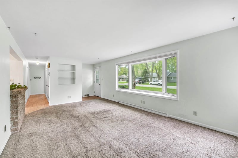 3235 N Morrison St, Appleton, WI 54911