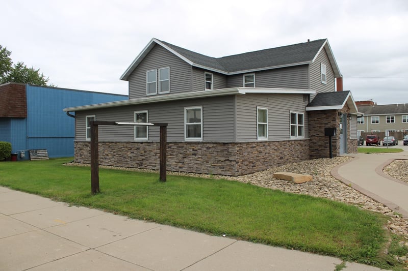 118 E Division St, Shawano, WI 54166