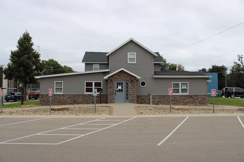 118 E Division St, Shawano, WI 54166