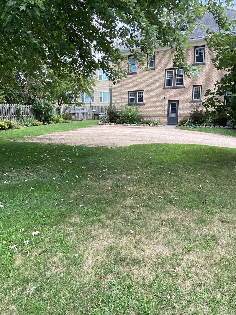 214 Jackson St, Brillion, WI 54110-1234