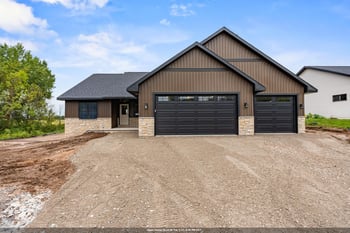 3869 Van Lanen Rd, Green Bay, WI 54311