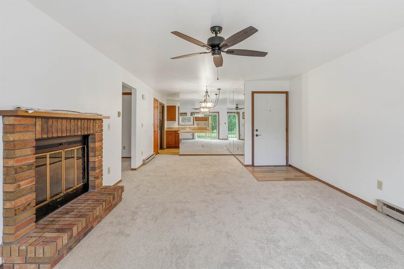 1737 Maricopa Dr #C, Oshkosh, WI 54904