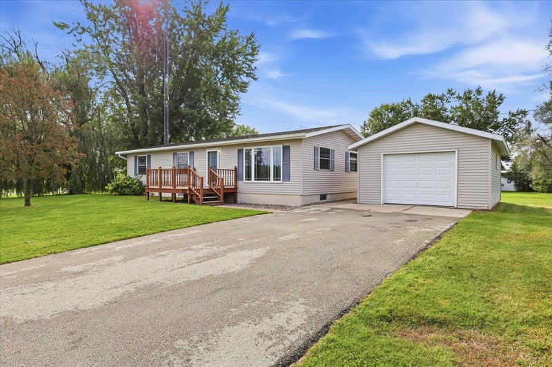 525 Church St, Tigerton, WI 54486