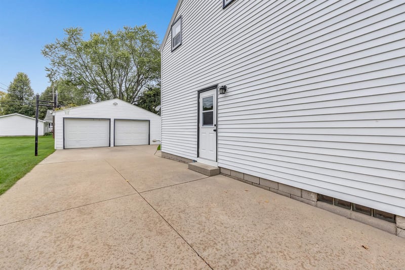 1019 Marshall Ave, Green Bay, WI 54303-4219