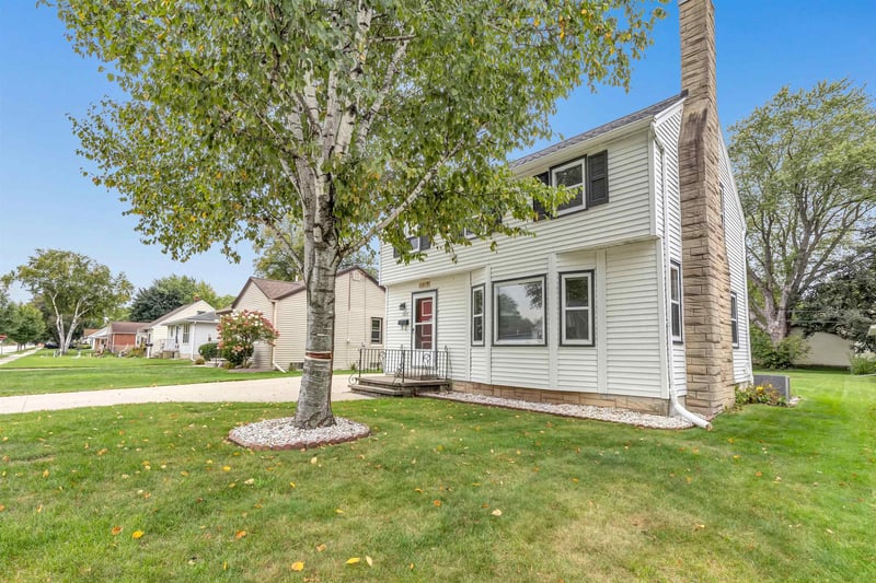 1019 Marshall Ave, Green Bay, WI 54303-4219