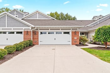 2617 Bay Harbor Cir #2, Green Bay, WI 54304