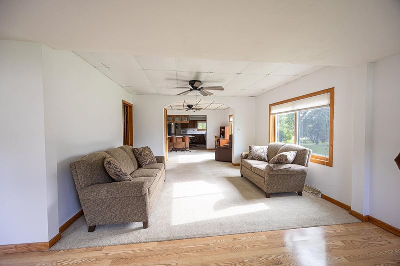 250 N Oakland Ave, Oconto Falls, WI 54154