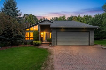 1409 N Bay Highlands Dr, Green Bay, WI 54311