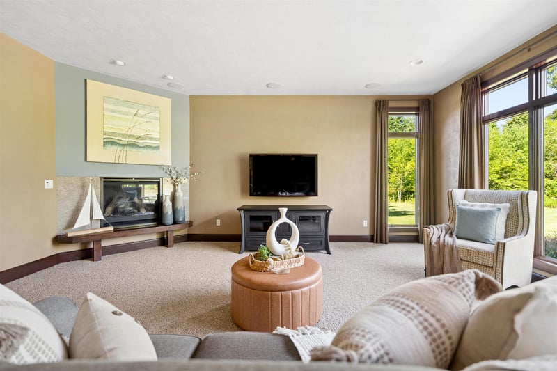 W5768 Firelane 12, Menasha, WI 54952